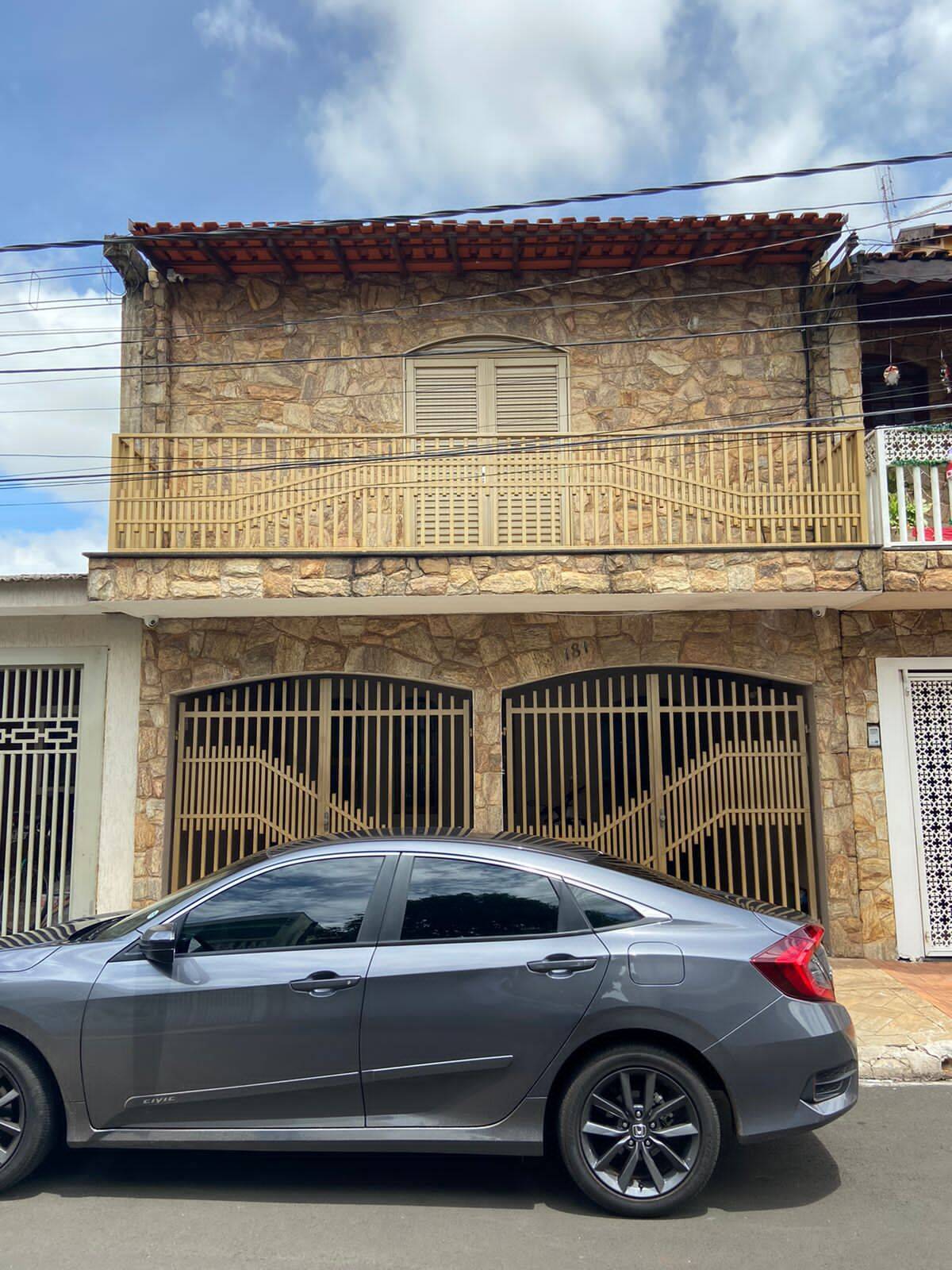 #101 - Sobrado para Venda em São Carlos - SP