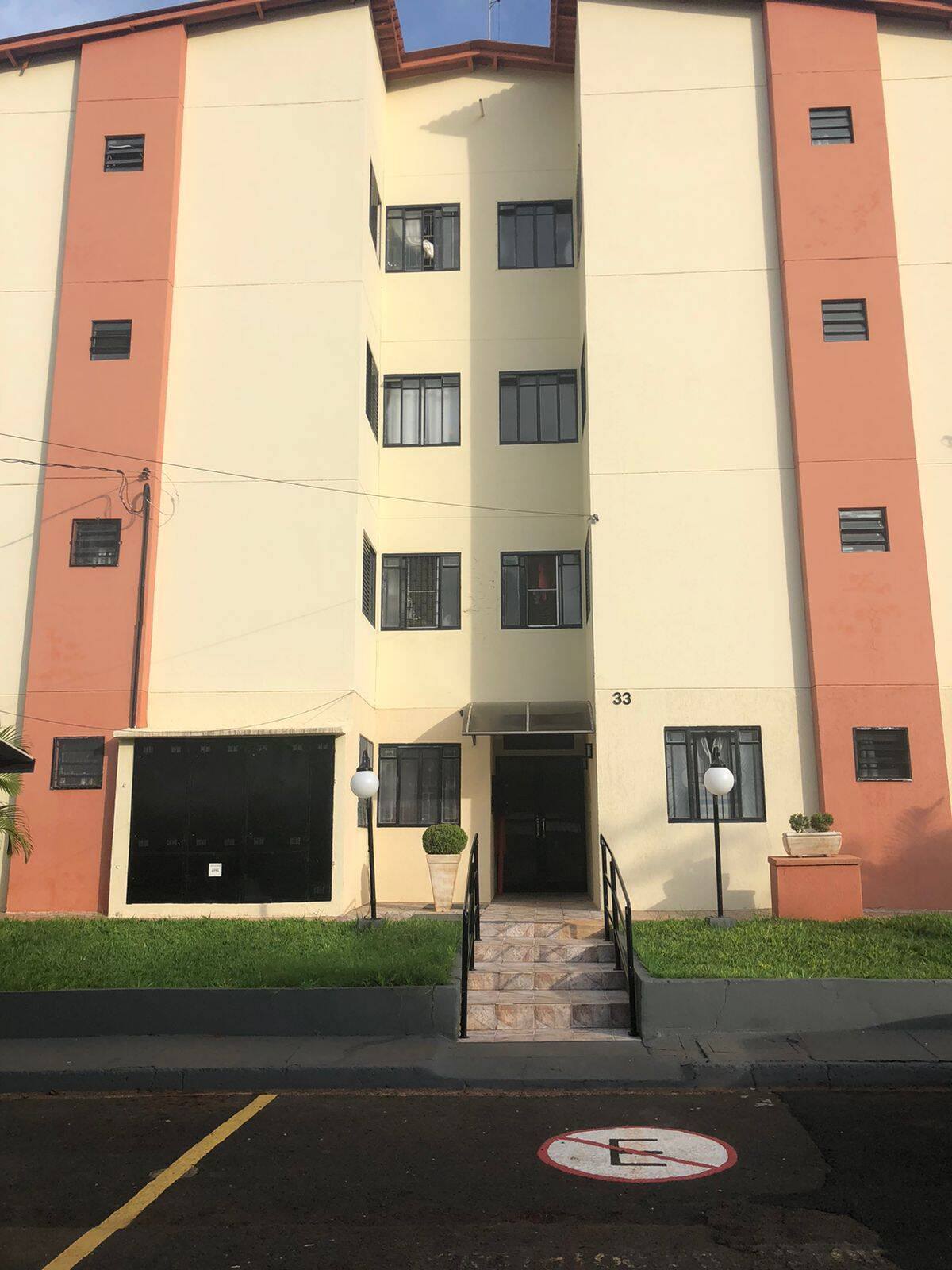 #115 - Apartamento para Venda em São Carlos - SP