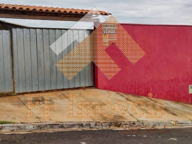 #102 - Casa para Venda em São Carlos - SP