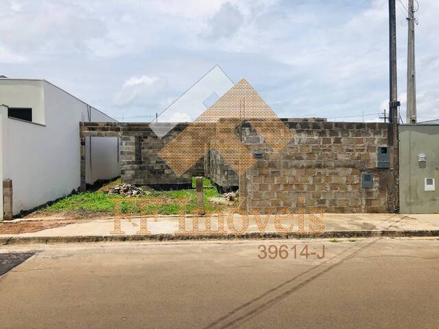 #133 - Casa para Venda em São Carlos - SP