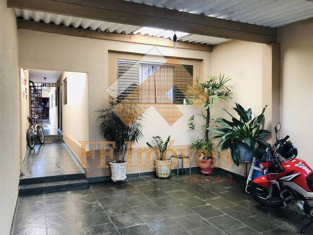 #134 - Casa para Venda em São Carlos - SP
