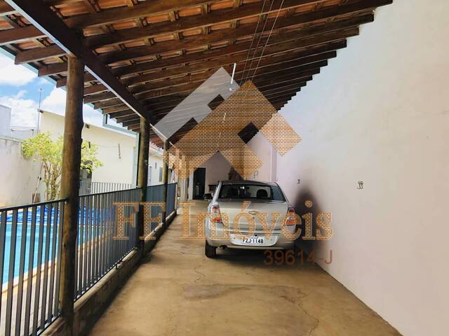 Casa para Venda em Brotas - 3