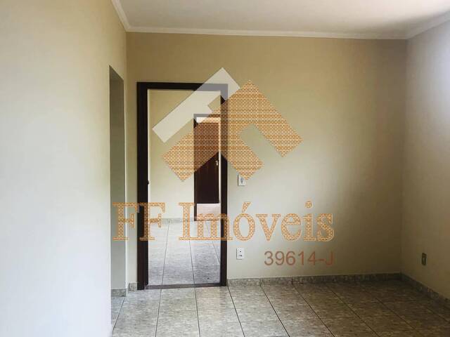 #166 - Casa para Venda em São Carlos - SP