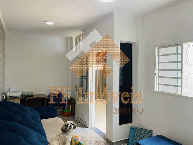 #210 - Casa para Venda em São Carlos - SP