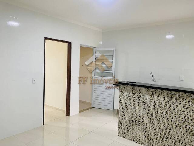 #318 - Casa para Venda em São Carlos - SP