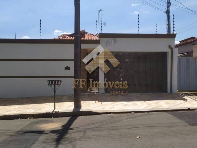#340 - Casa para Venda em São Carlos - SP - 1