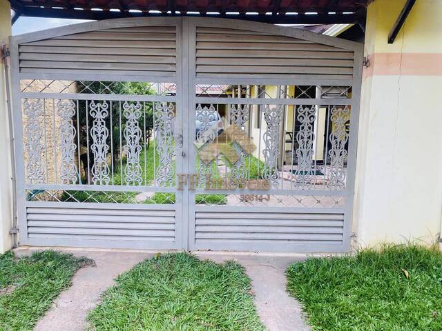 #399 - Casa para Venda em Brotas - SP - 1