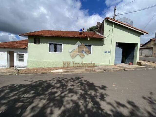 #404 - Casa para Venda em São Carlos - SP - 1