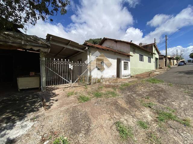 #404 - Casa para Venda em São Carlos - SP - 2