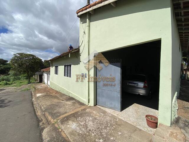 #404 - Casa para Venda em São Carlos - SP - 3