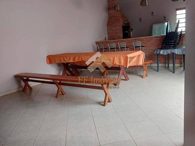 #430 - Casa para Venda em Brotas - SP - 2