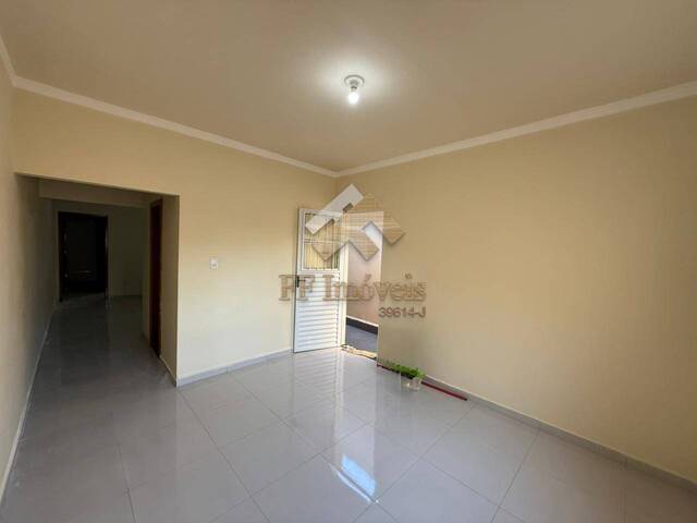 #438 - Casa para Venda em São Carlos - SP - 1