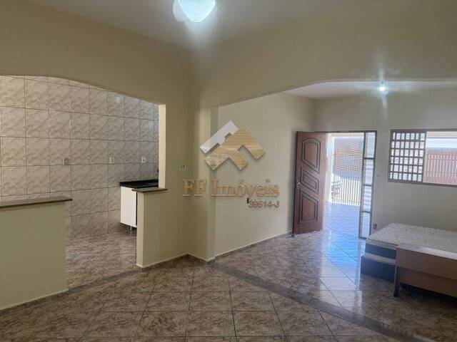 #473 - Casa para Venda em São Carlos - SP - 2