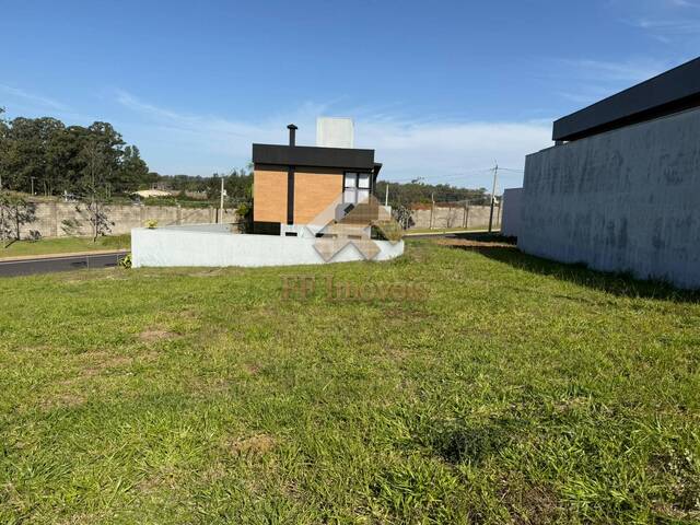 Área para Venda em São Carlos - 2