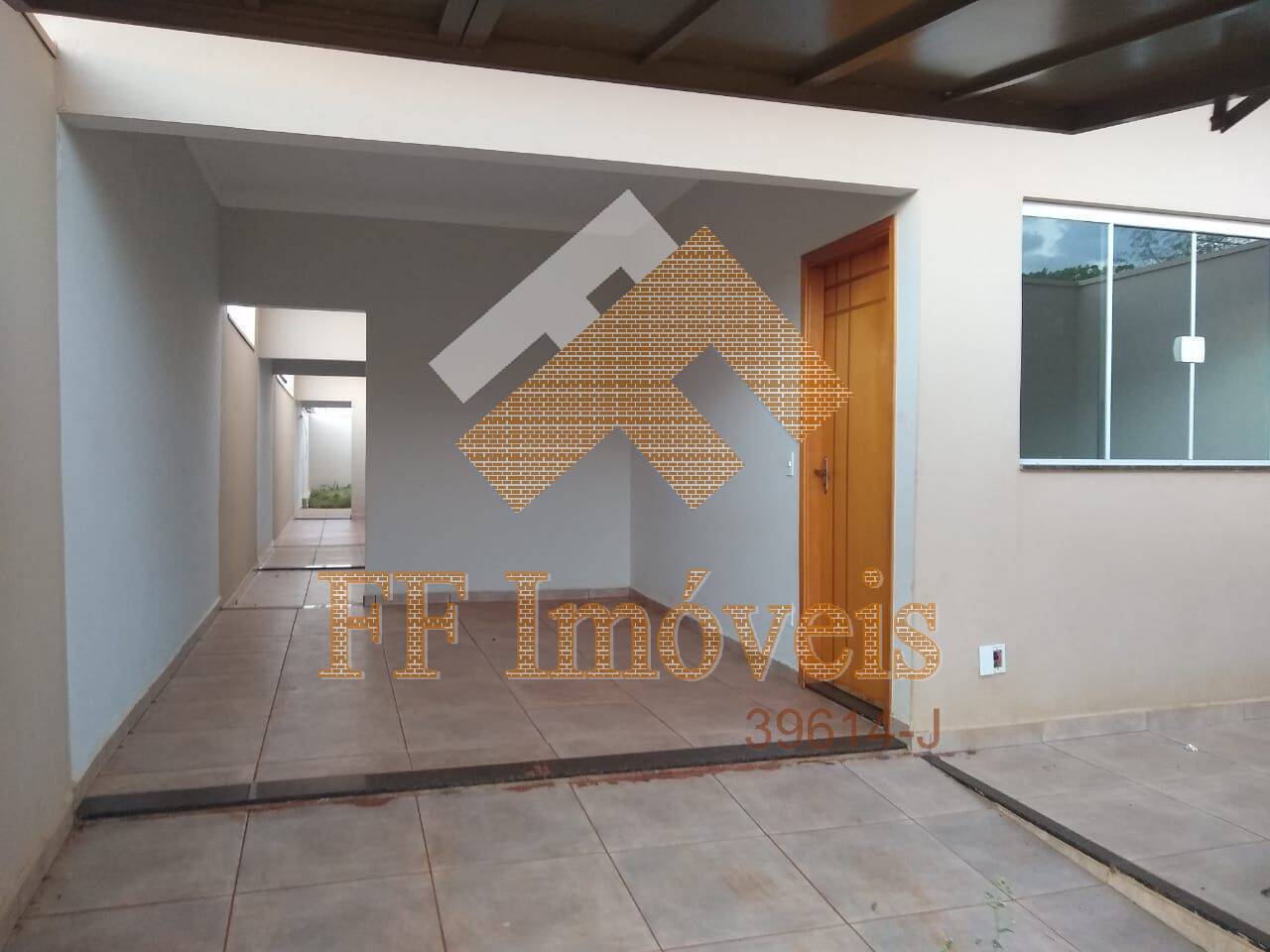 Casa à venda com 2 quartos, 168m² - Foto 2