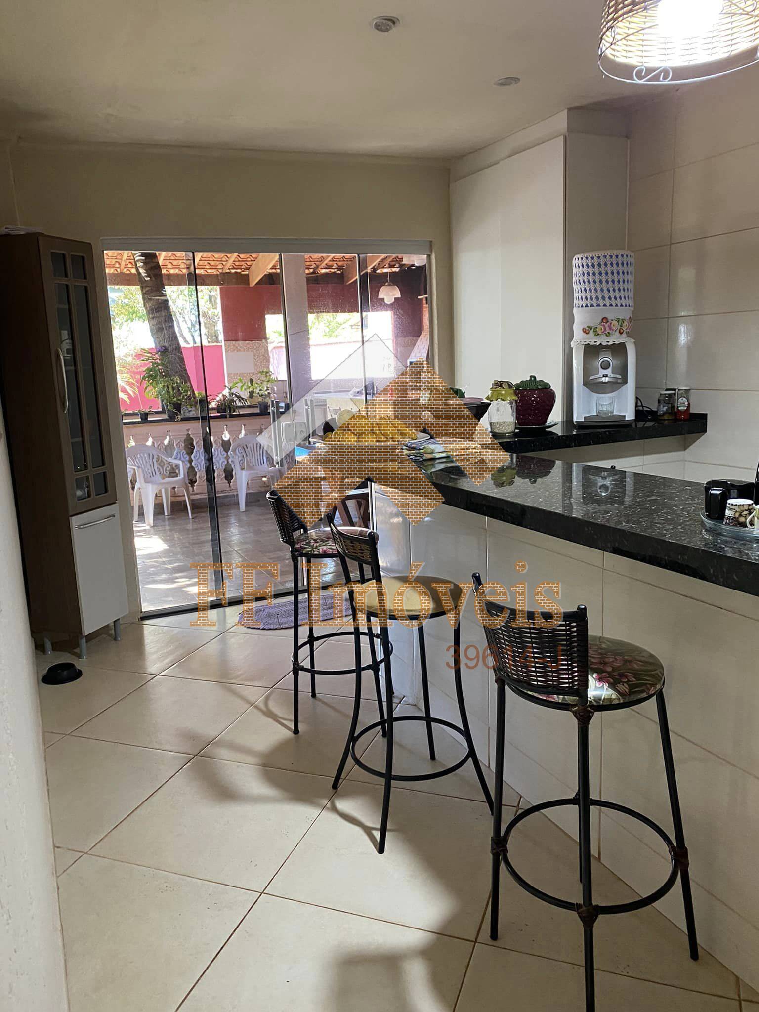 Casa à venda com 3 quartos, 180m² - Foto 14