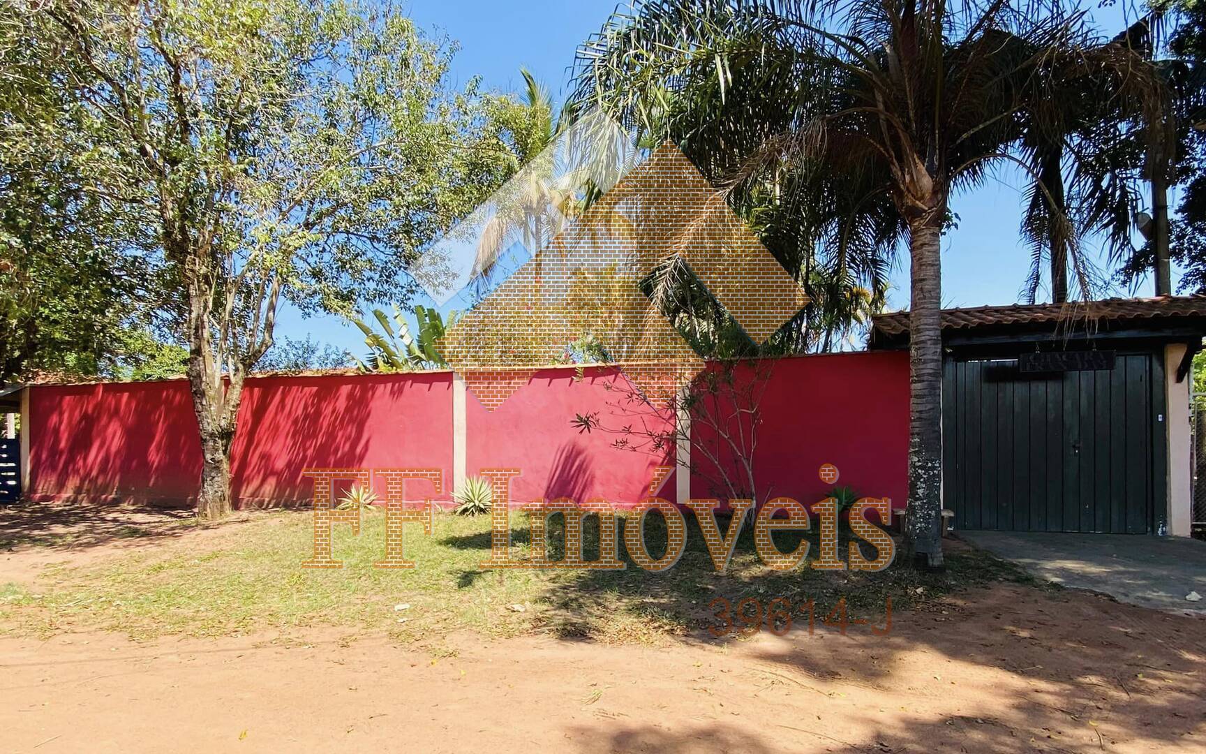 Casa à venda com 3 quartos, 180m² - Foto 2