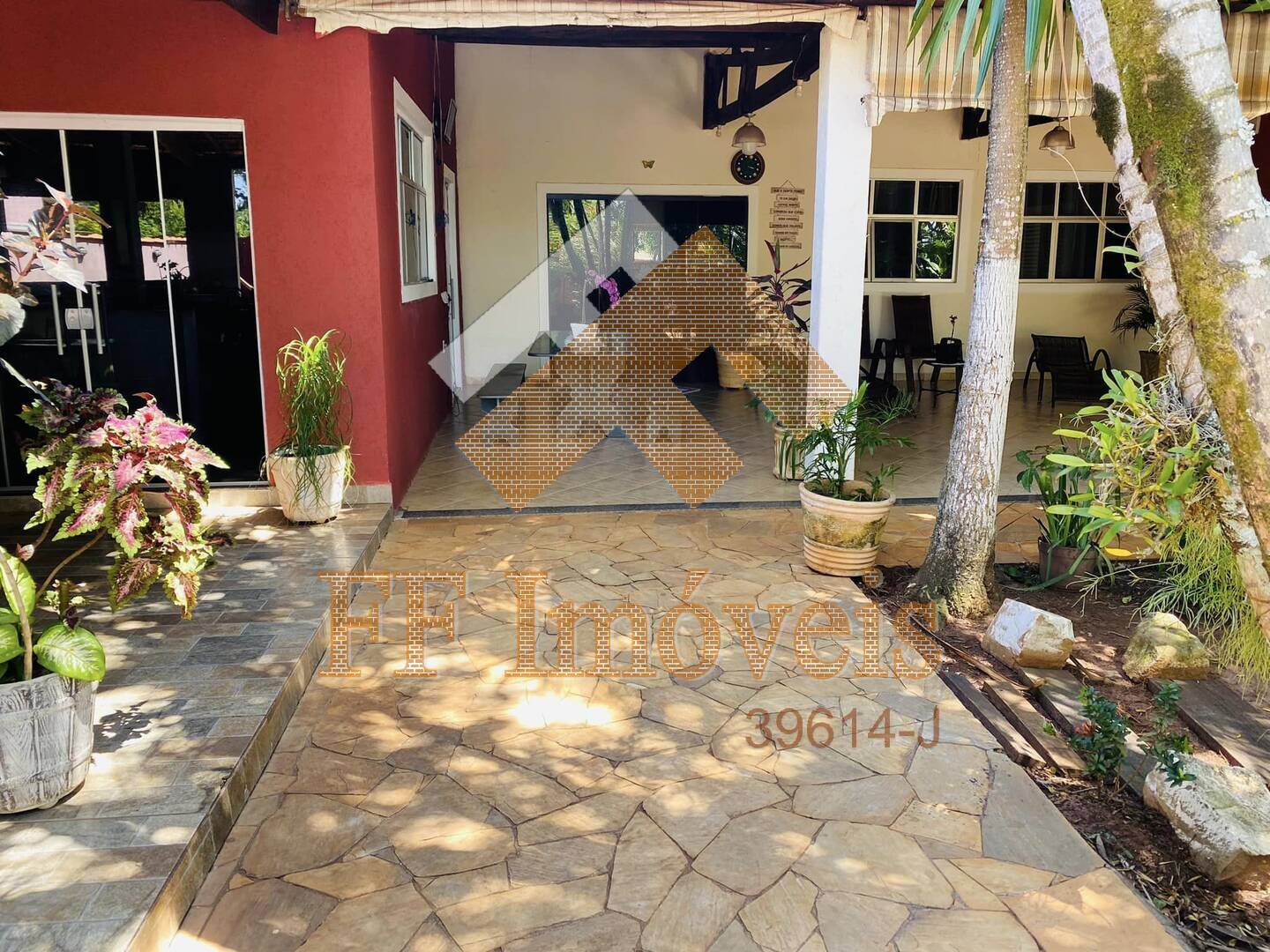 Casa à venda com 3 quartos, 180m² - Foto 8
