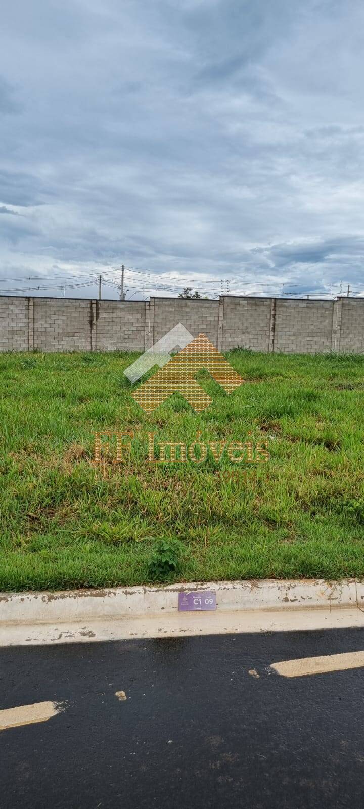 Terreno, 305 m² - Foto 2