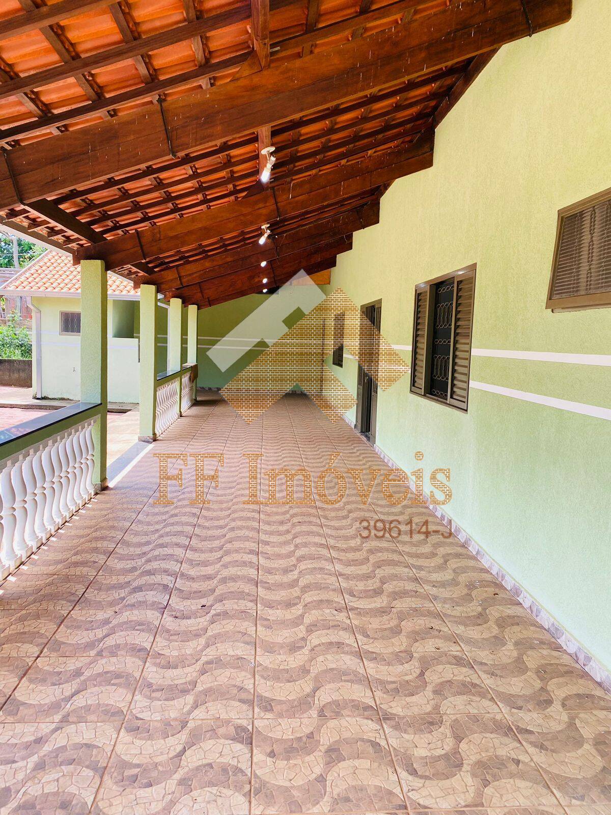 Casa à venda com 2 quartos, 180m² - Foto 9