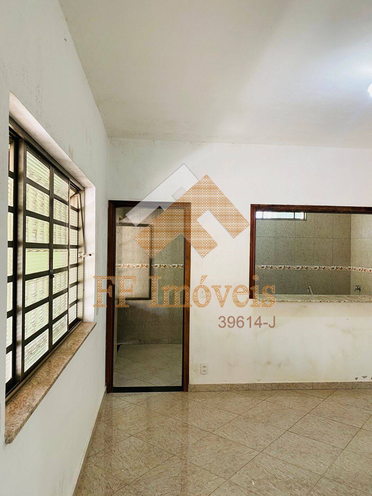Casa à venda com 2 quartos, 180m² - Foto 10