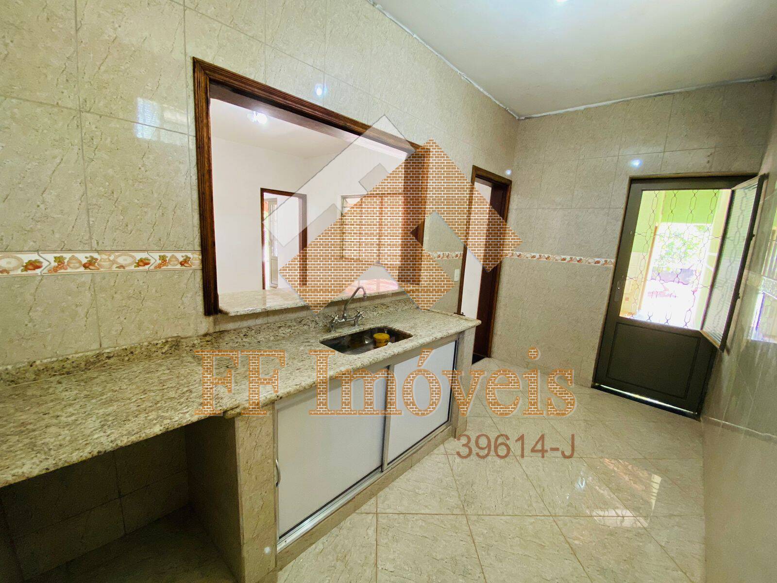 Casa à venda com 2 quartos, 180m² - Foto 15