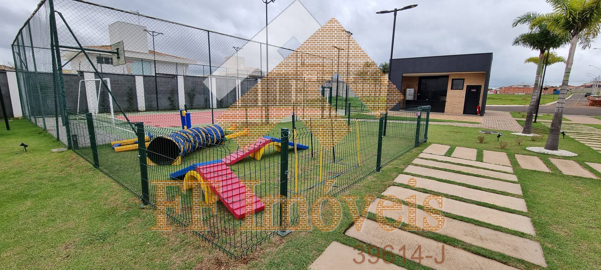 Terreno à venda, 300m² - Foto 6