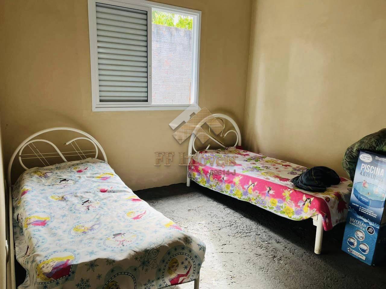 Casa à venda com 2 quartos, 75m² - Foto 10