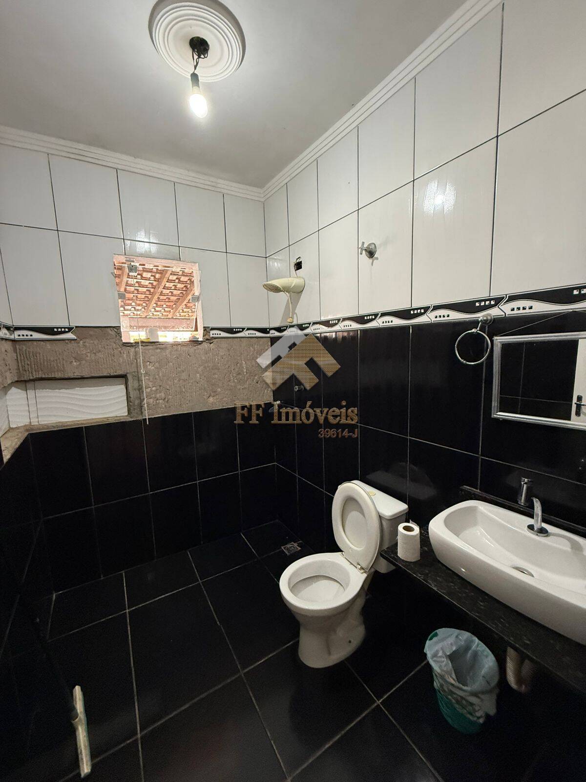 Casa à venda com 1 quarto, 70m² - Foto 8