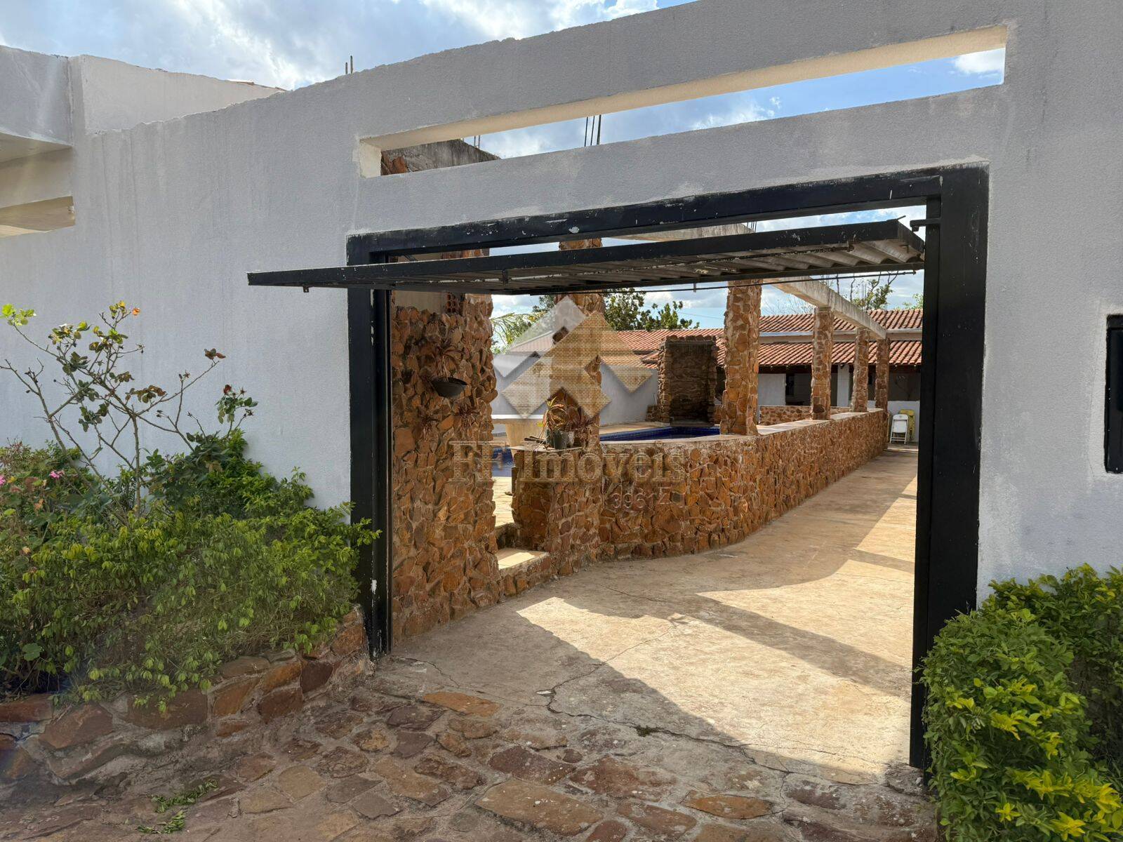 Casa à venda com 1 quarto, 70m² - Foto 12