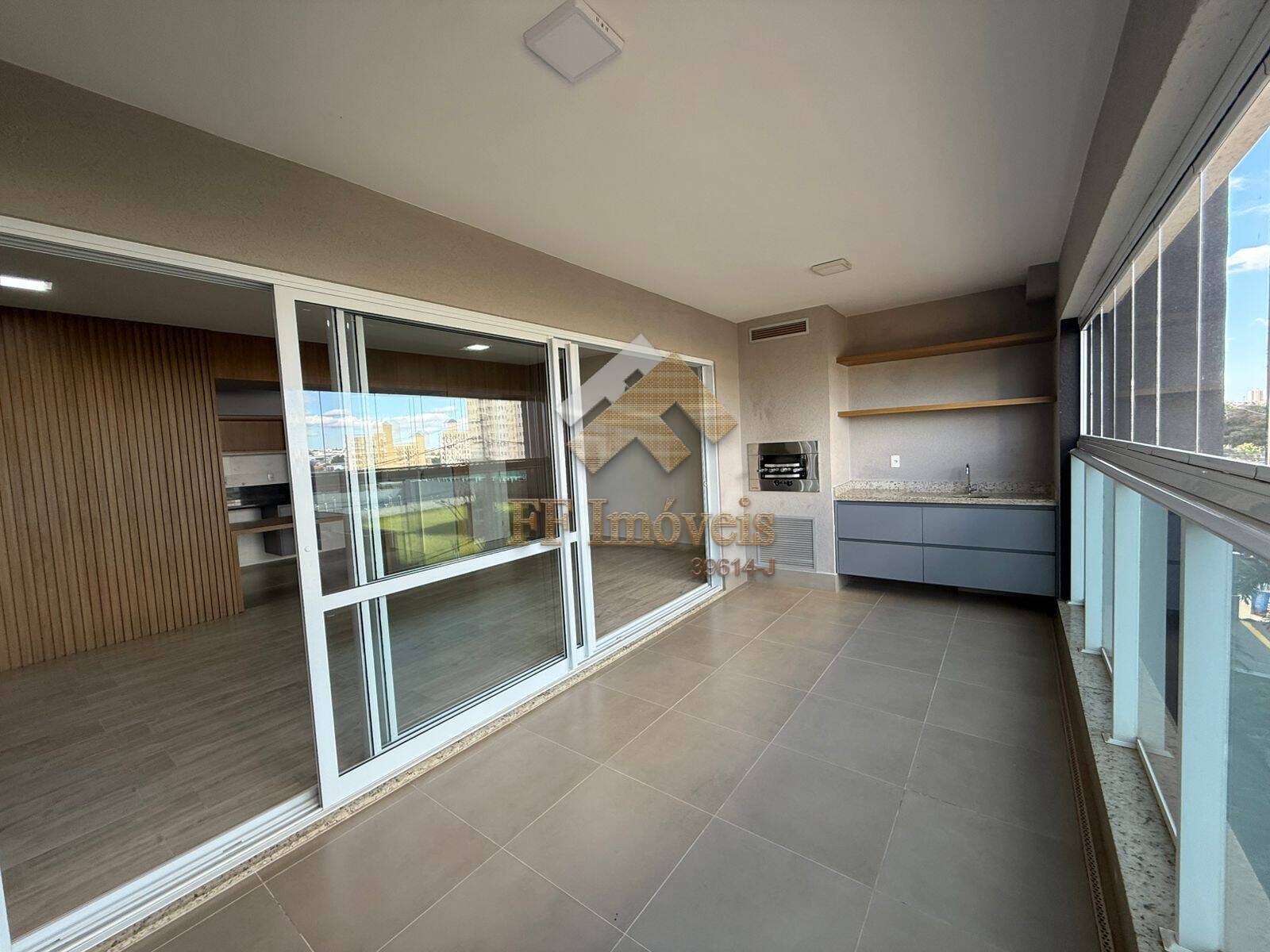 Apartamento à venda com 3 quartos, 117m² - Foto 10