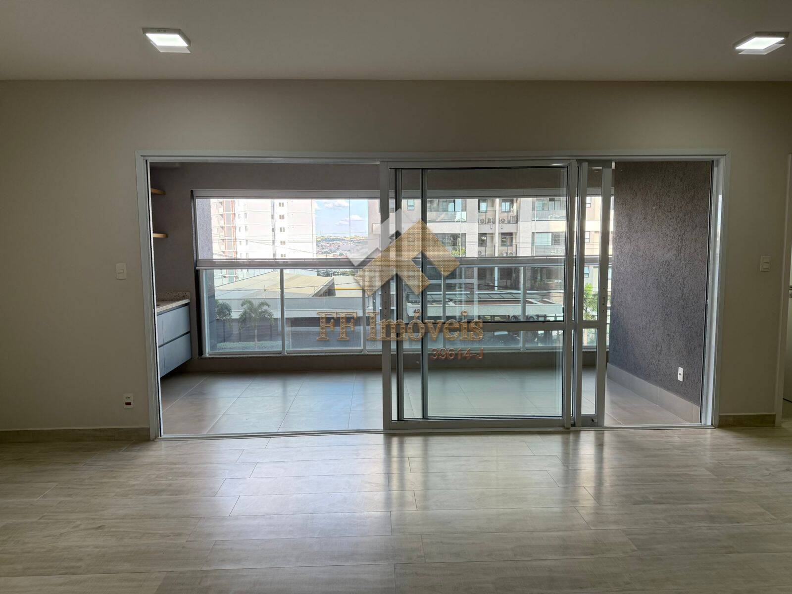 Apartamento à venda com 3 quartos, 117m² - Foto 29