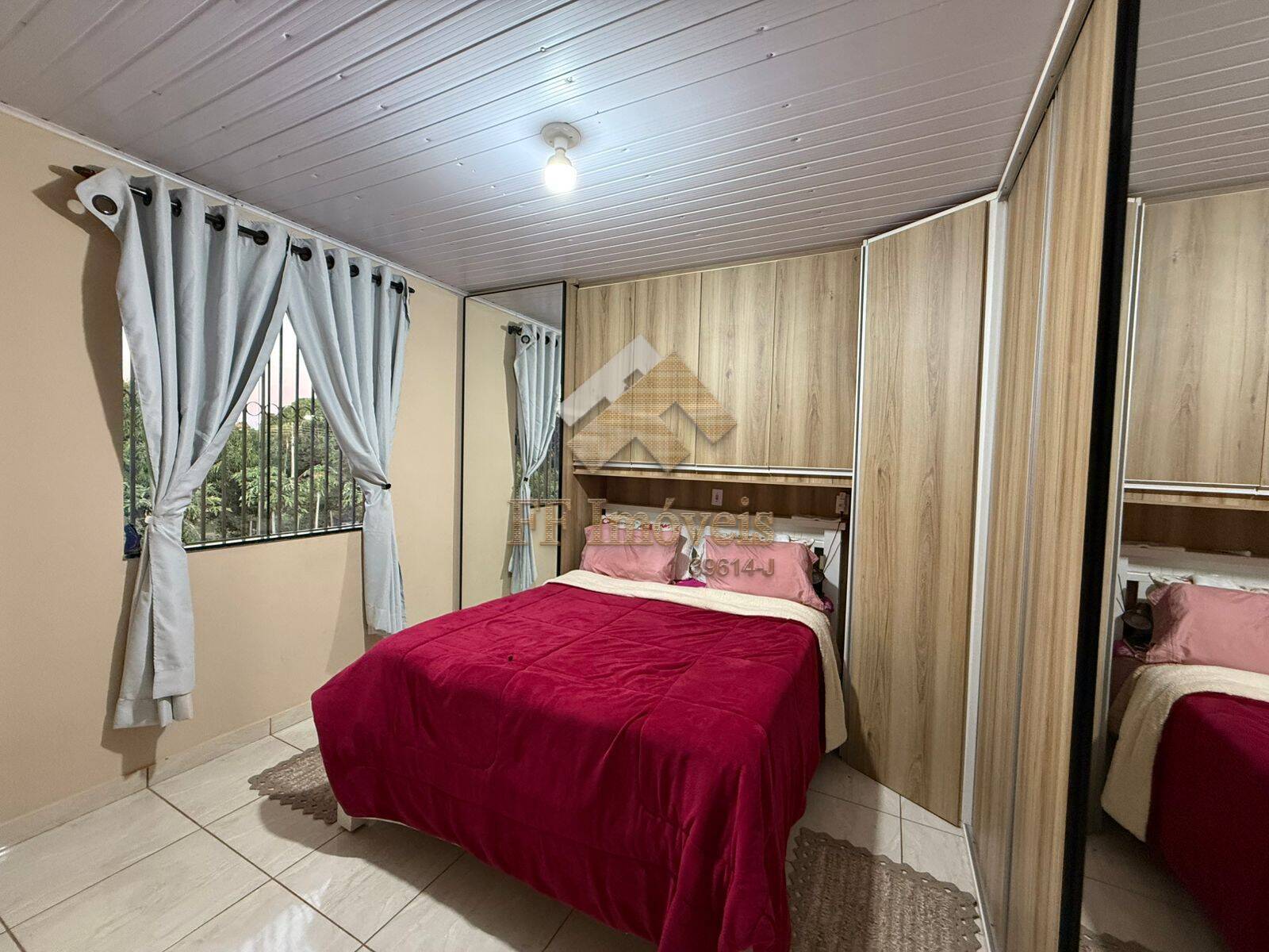 Casa à venda com 4 quartos, 103m² - Foto 9