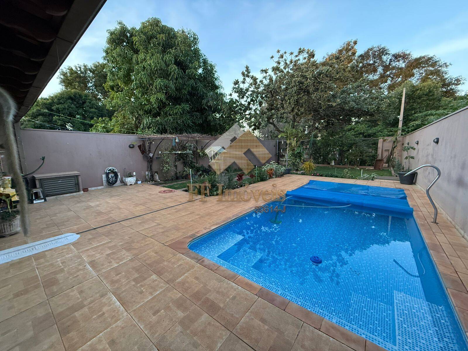 Casa à venda com 4 quartos, 103m² - Foto 26