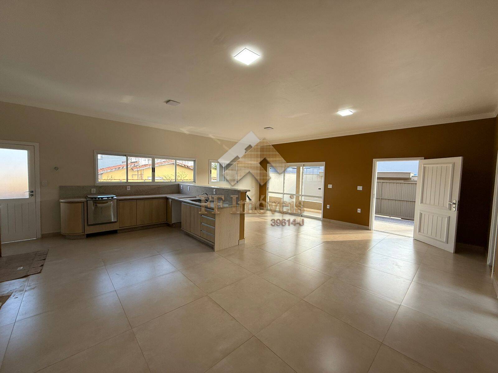 Casa à venda com 3 quartos, 320m² - Foto 7