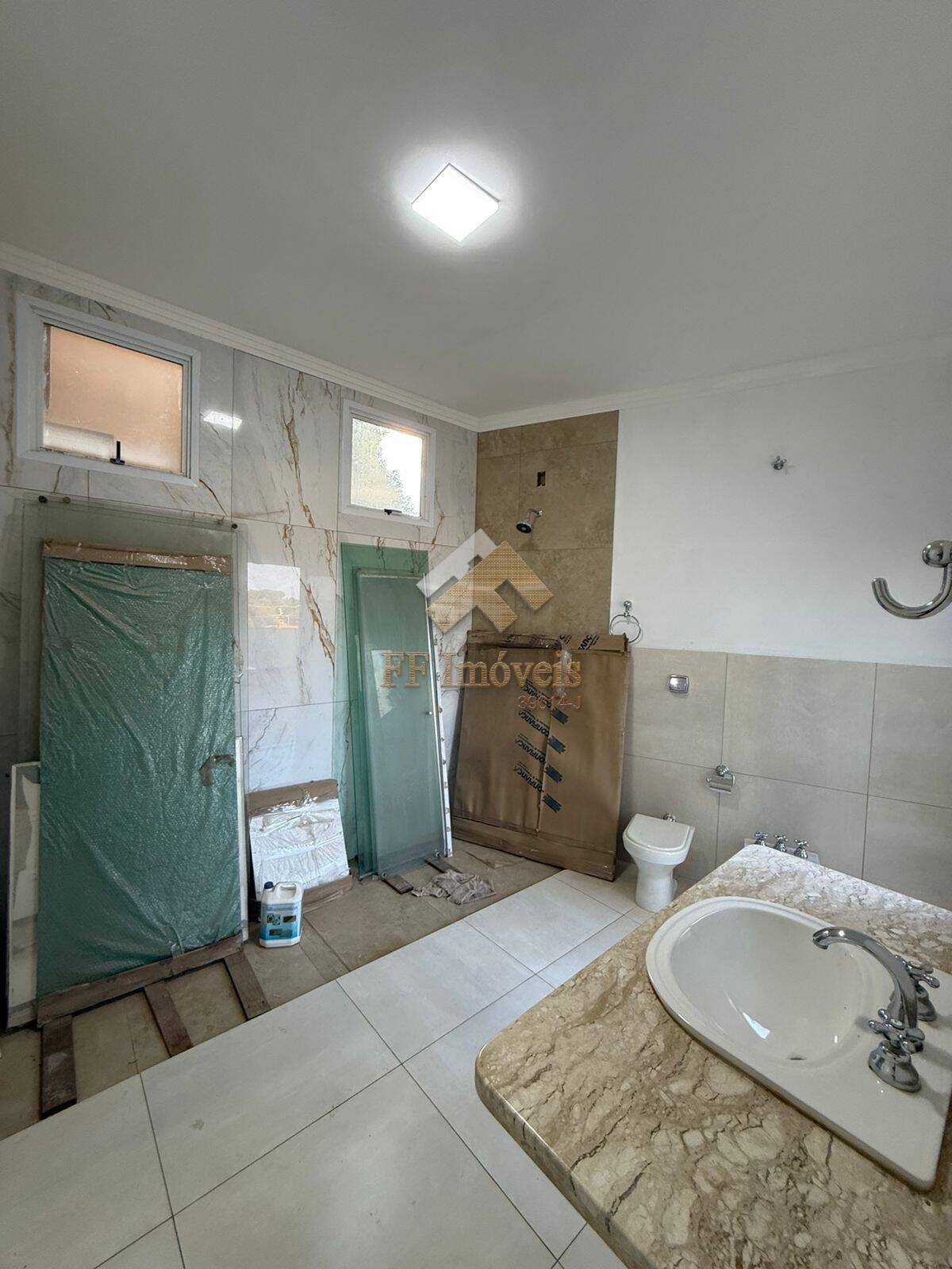 Casa à venda com 3 quartos, 320m² - Foto 12