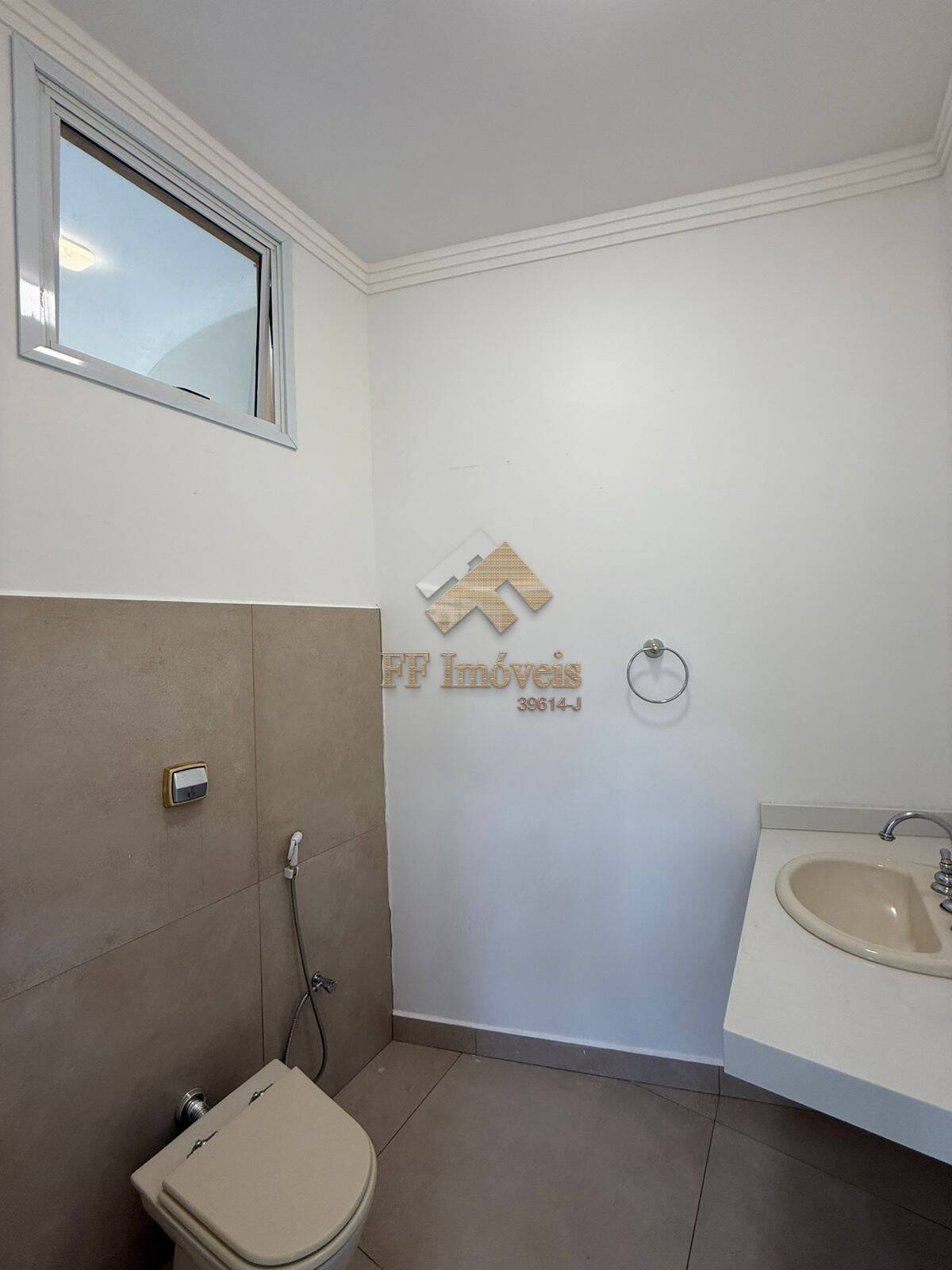 Casa à venda com 3 quartos, 320m² - Foto 24