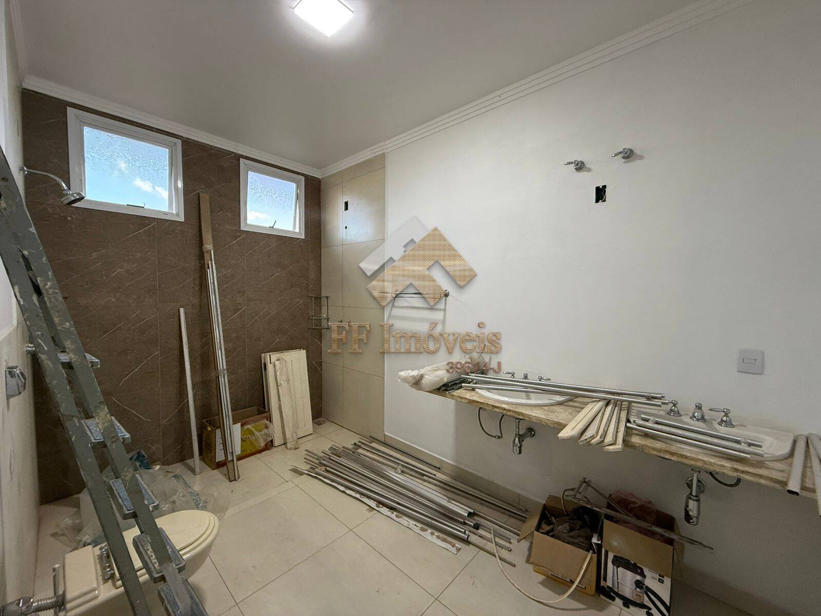 Casa à venda com 3 quartos, 320m² - Foto 27