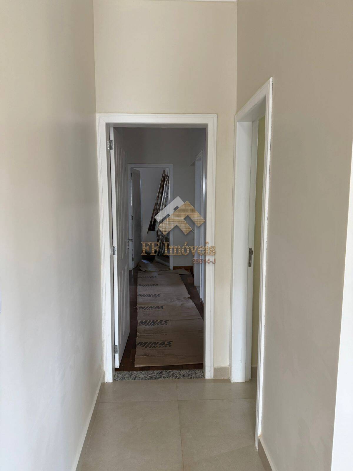 Casa à venda com 3 quartos, 320m² - Foto 34