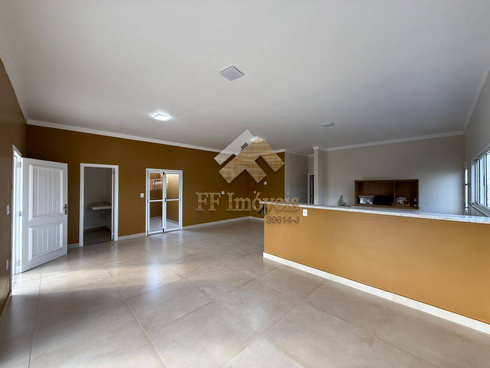 Casa à venda com 3 quartos, 320m² - Foto 6