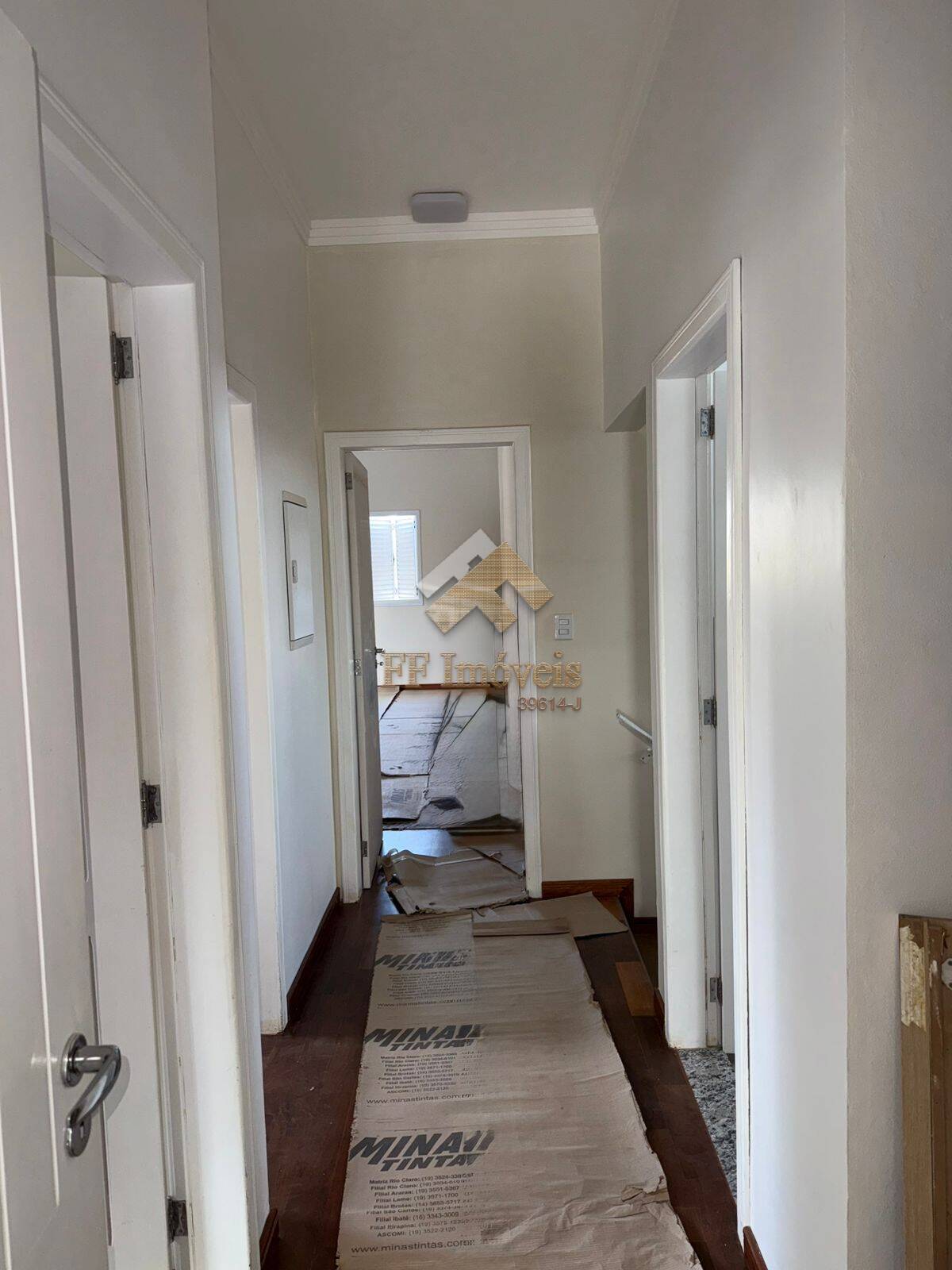 Casa à venda com 3 quartos, 320m² - Foto 23