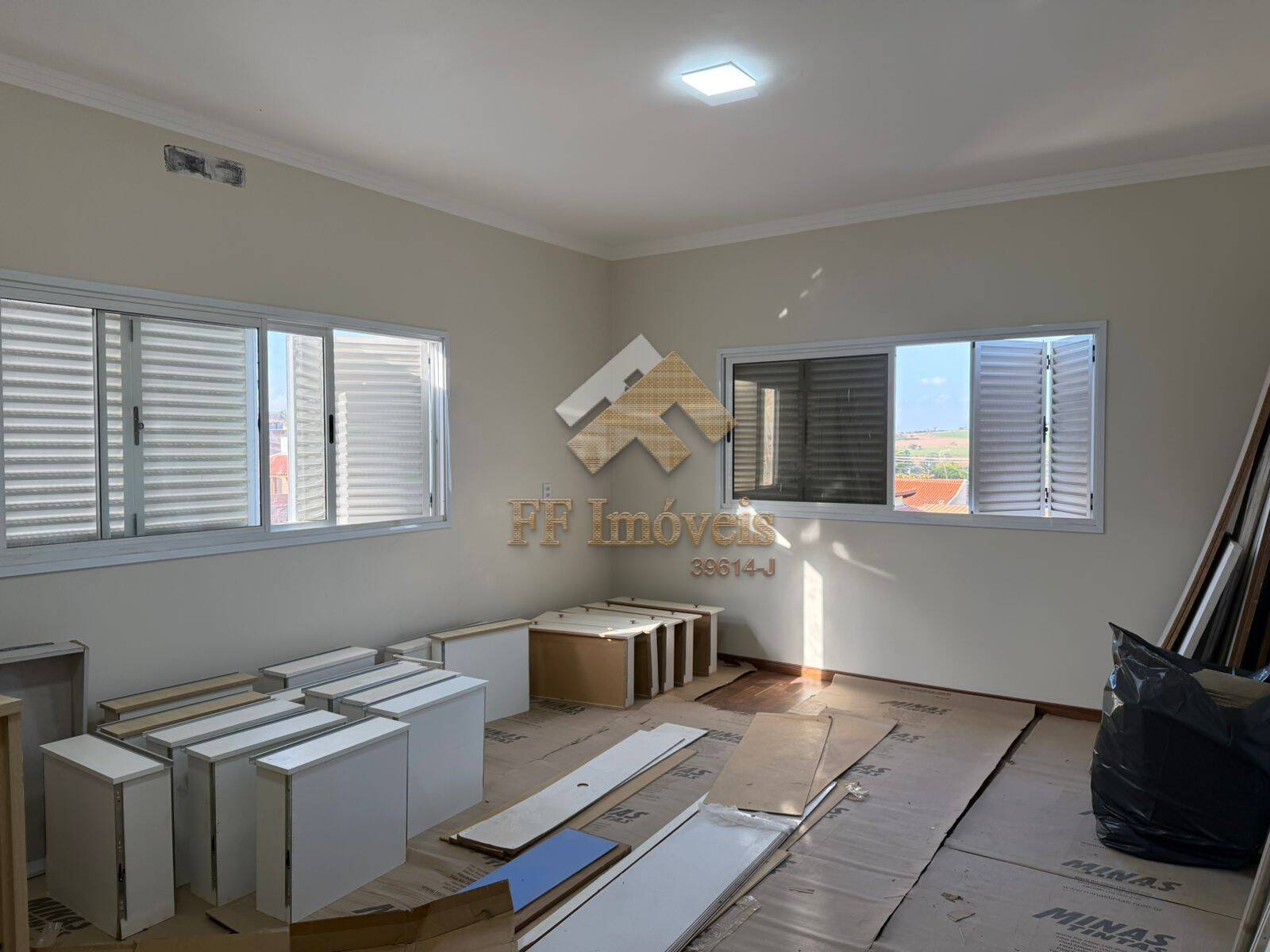 Casa à venda com 3 quartos, 320m² - Foto 20