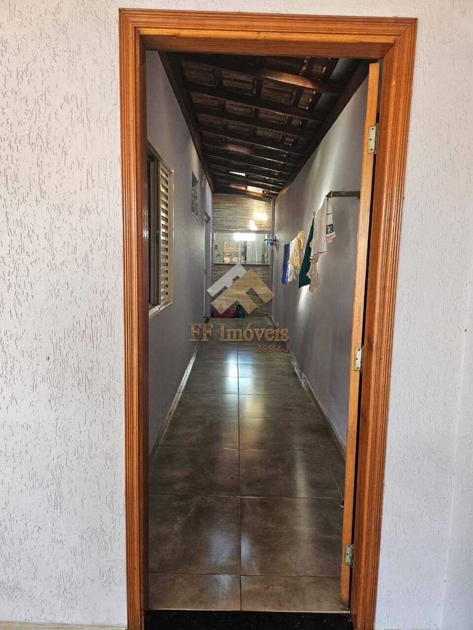 Casa à venda com 2 quartos, 110m² - Foto 3
