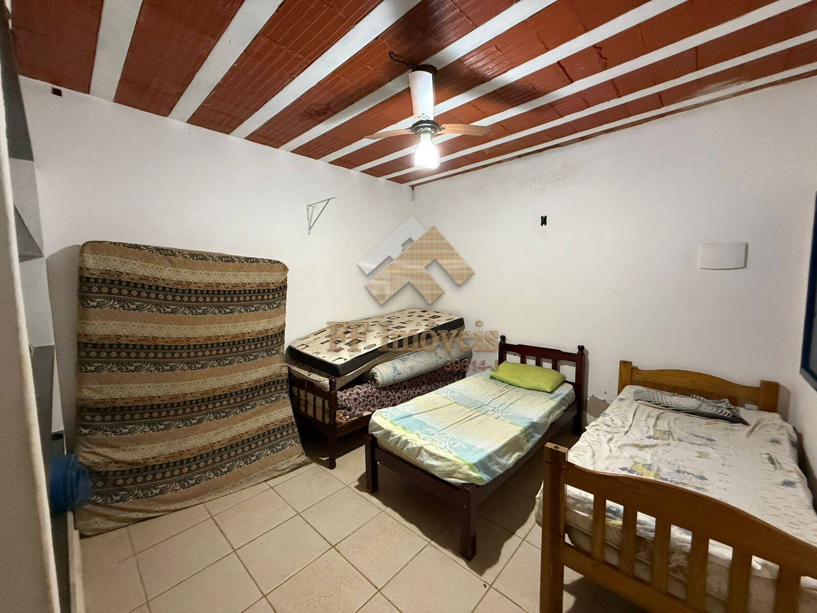 Casa à venda com 2 quartos, 100m² - Foto 4