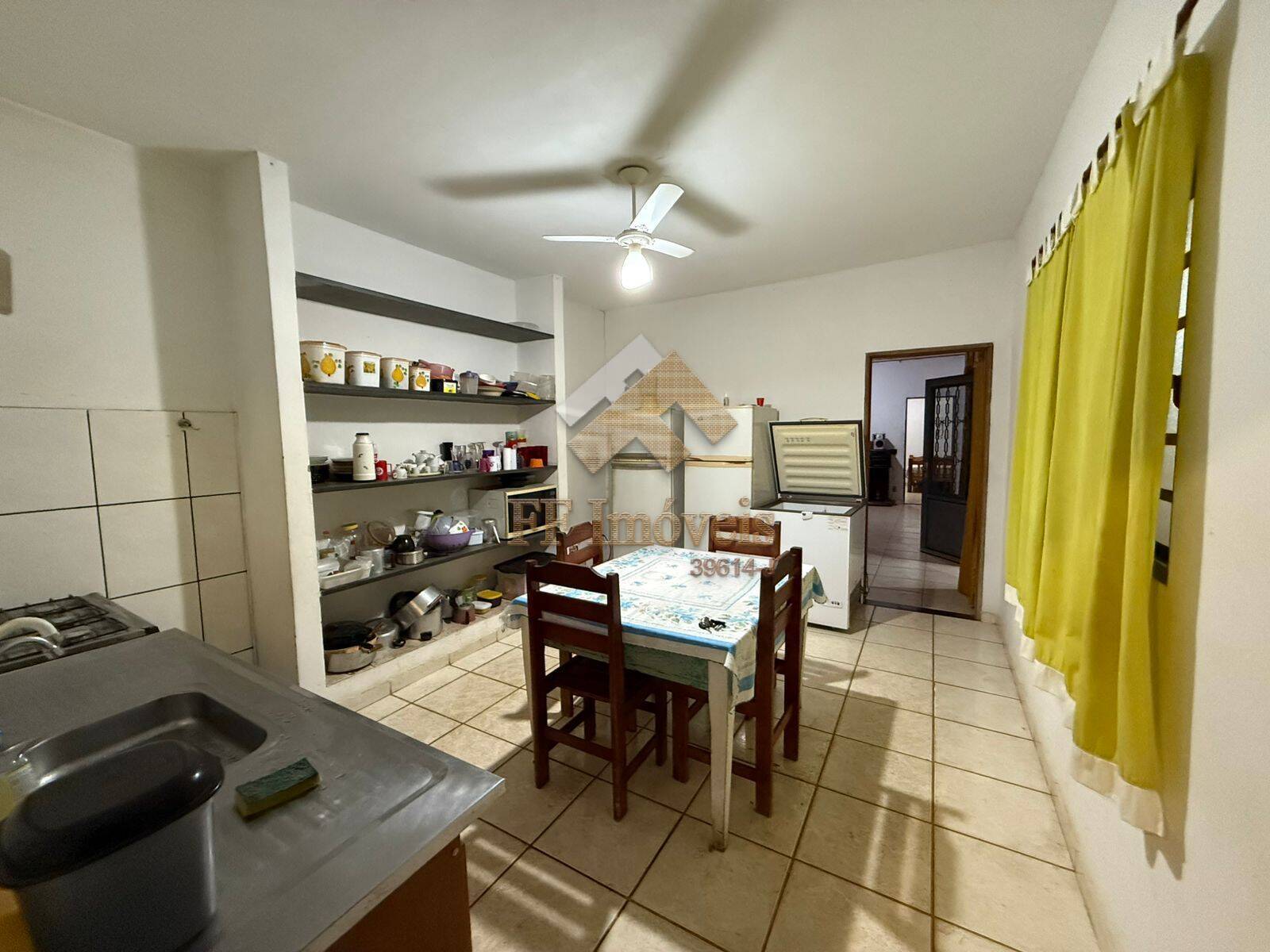 Casa à venda com 2 quartos, 100m² - Foto 5