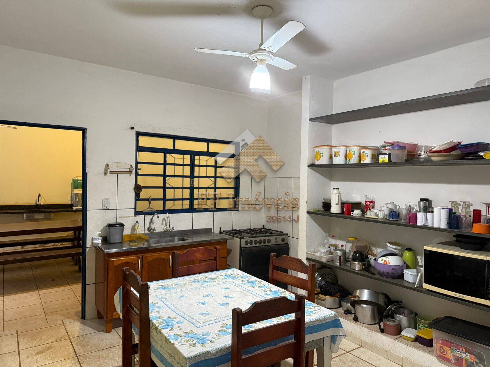 Casa à venda com 2 quartos, 100m² - Foto 8