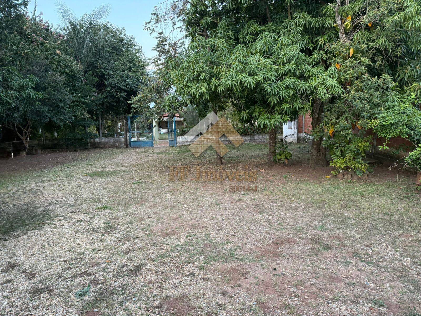 Casa à venda com 2 quartos, 100m² - Foto 13
