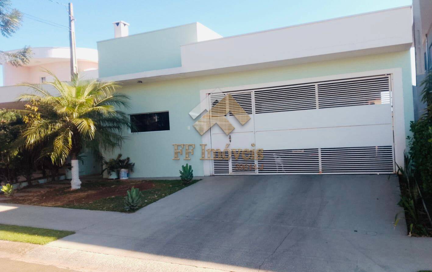 Casa, 3 quartos, 182 m² - Foto 1