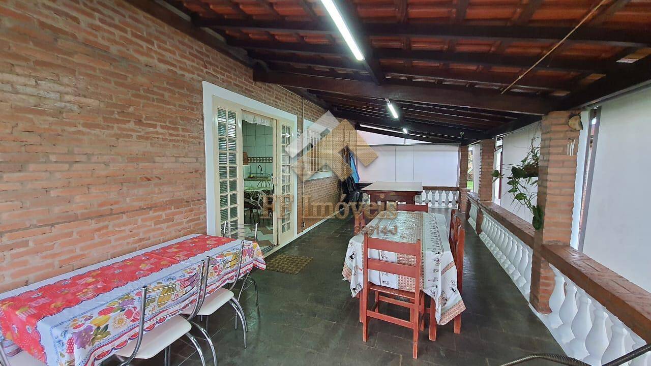 Casa à venda com 3 quartos, 205m² - Foto 6