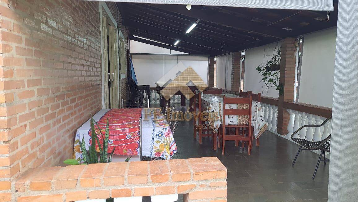 Casa à venda com 3 quartos, 205m² - Foto 13